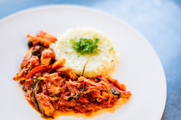 Indiai fűszeres curry GARDEN GOURMET® vegán natúr falatkákkal